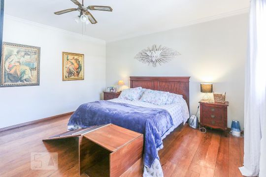 Suite 1 de casa para alugar com 3 quartos, 258m² em Jardim Bonfiglioli, São Paulo
