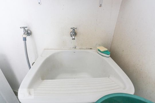 Area de Serviço de casa para alugar com 3 quartos, 258m² em Jardim Bonfiglioli, São Paulo