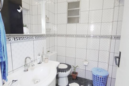 Banheiro de casa à venda com 2 quartos, 80m² em Feitoria, São Leopoldo