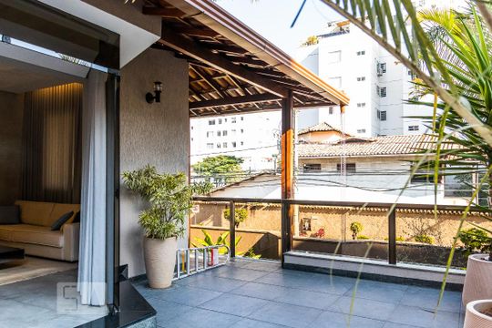 Varanda de casa à venda com 5 quartos, 500m² em Castelo, Belo Horizonte