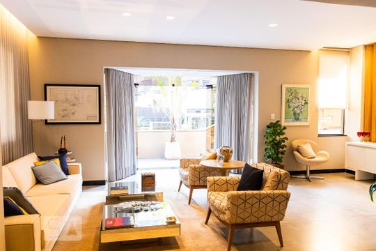 Sala 1 de casa à venda com 5 quartos, 500m² em Castelo, Belo Horizonte