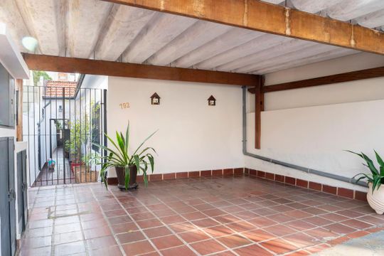Garagem de casa à venda com 3 quartos, 275m² em Vila Mariana, São Paulo