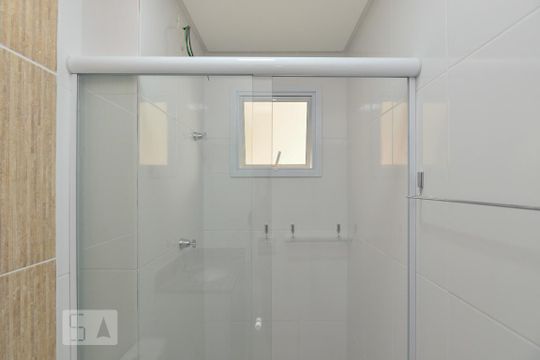 Banheiro de apartamento para alugar com 2 quartos, 40m² em Vila Baruel, São Paulo
