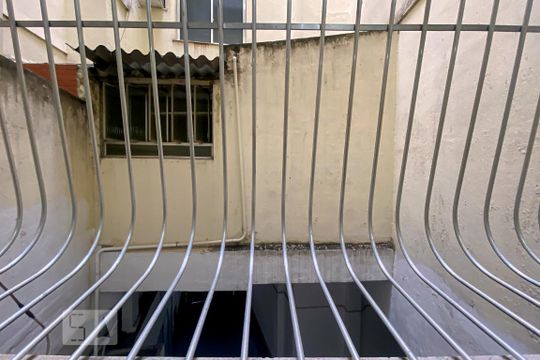 Vista Sala de apartamento à venda com 2 quartos, 70m² em Bonsucesso, Rio de Janeiro