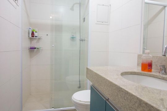 Banheiro de kitnet/studio à venda com 1 quarto, 41m² em Centro, Jundiaí