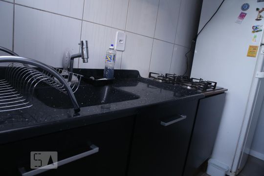 Cozinha de apartamento à venda com 2 quartos, 36m² em Vila Nova, Porto Alegre
