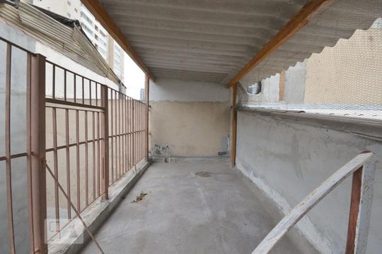 Casa à venda com 2 quartos, 130m² em Cambuci, São Paulo