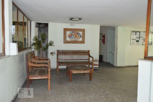 Hall de apartamento à venda com 3 quartos, 103m² em Ingá, Niterói