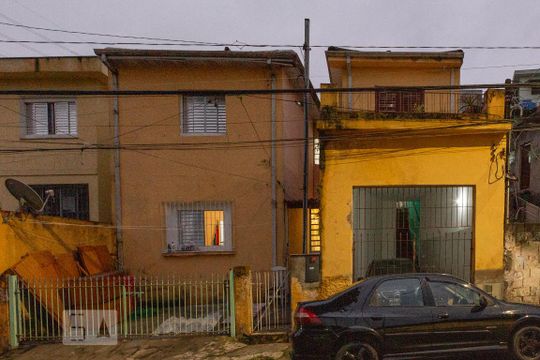 Fachada de casa à venda com 2 quartos, 275m² em Vila Leopoldina, São Paulo