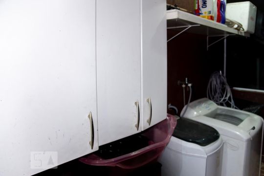 Área de Serviço de casa à venda com 3 quartos, 180m² em Parque Santa Madalena, São Paulo