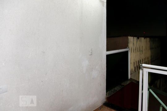 Quintal de casa à venda com 3 quartos, 180m² em Parque Santa Madalena, São Paulo