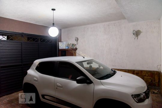 Garagem de casa à venda com 3 quartos, 180m² em Parque Santa Madalena, São Paulo