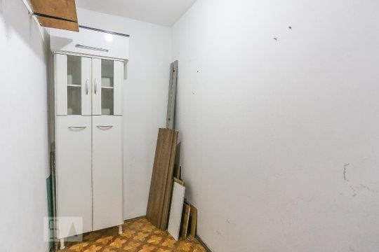 Quarto de Serviço de apartamento para alugar com 3 quartos, 65m² em Vila Butantã, São Paulo