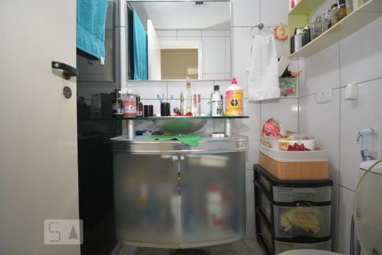 Banheiro de apartamento à venda com 2 quartos, 56m² em Méier, Rio de Janeiro