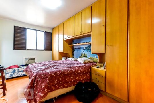 Suíte de casa à venda com 4 quartos, 260m² em Vila Medeiros, São Paulo