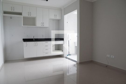 Sala de apartamento para alugar com 2 quartos, 40m² em Vila Nova Cachoeirinha, São Paulo