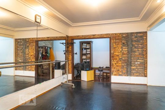 Sala 1 de casa à venda com 4 quartos, 230m² em Consolação, São Paulo