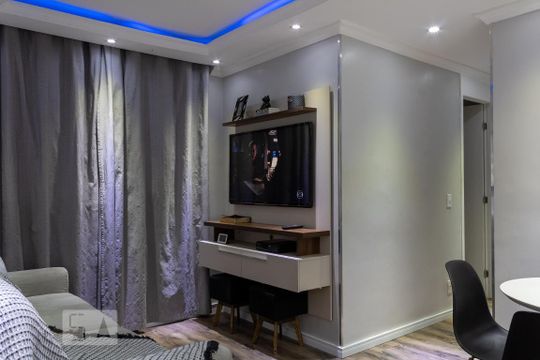 Sala de apartamento para alugar com 2 quartos, 50m² em Campo Grande, Rio de Janeiro
