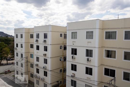 Vista da Sala de apartamento para alugar com 2 quartos, 50m² em Campo Grande, Rio de Janeiro