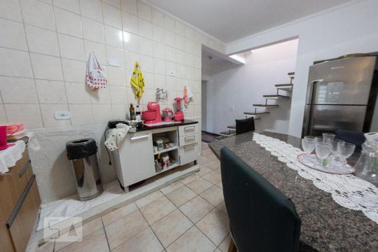 Cozinha de casa para alugar com 4 quartos, 120m² em Vila Pereira Barreto, São Paulo