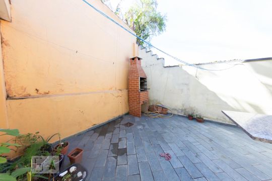 Churrasqueira de casa para alugar com 4 quartos, 120m² em Vila Pereira Barreto, São Paulo