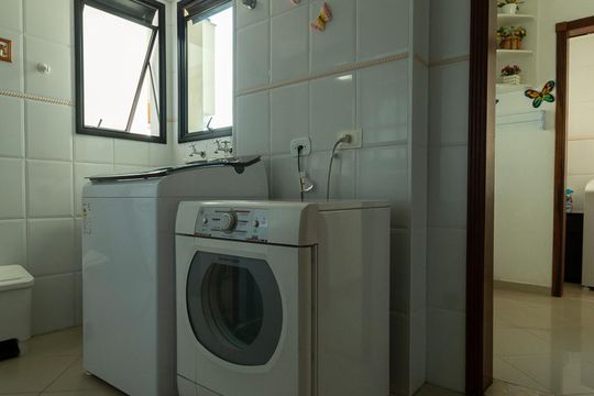 AREA DE SERVIÇO de apartamento à venda com 3 quartos, 126m² em Vila Diva (zona Leste), São Paulo