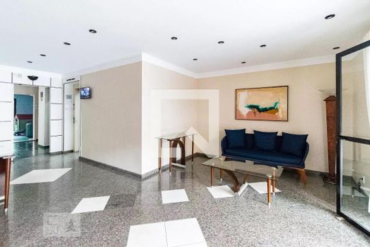 Hall de entrada de apartamento à venda com 2 quartos, 75m² em Chácara Inglesa, São Paulo