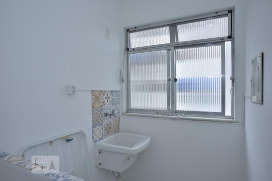 Área de Serviço de apartamento para alugar com 2 quartos, 55m² em Jacarepaguá, Rio de Janeiro