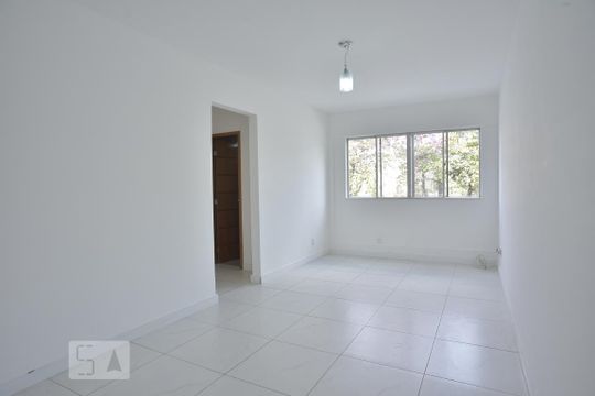 Apartamento para alugar com 2 quartos, 55m² em Jacarepaguá, Rio de Janeiro