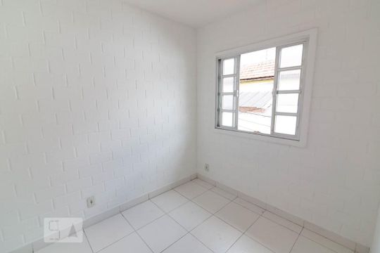 Quarto 1 de casa para alugar com 2 quartos, 40m² em Vila Isabel, Rio de Janeiro