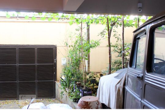Garagem de casa à venda com 3 quartos, 220m² em Sítio da Figueira, São Paulo