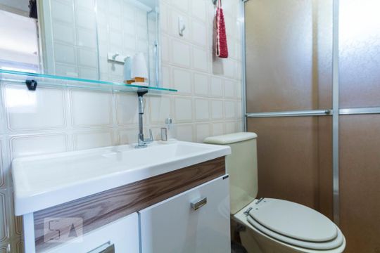 Banheiro de apartamento para alugar com 1 quarto, 45m² em Vila Parque Jabaquara, São Paulo
