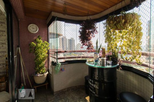 Varanda  de apartamento à venda com 4 quartos, 125m² em Jardim da Saúde, São Paulo