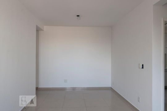 Sala de apartamento à venda com 2 quartos, 60m² em Conjunto Residencial Jardim Canaã, São Paulo