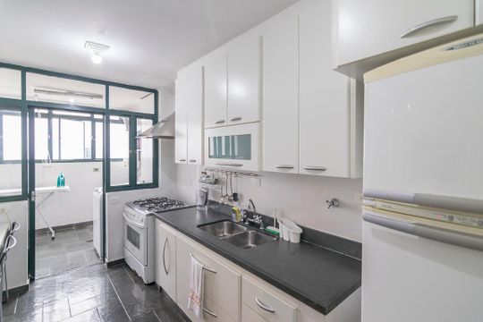 Cozinha de apartamento à venda com 4 quartos, 176m² em Vila Bastos, Santo André