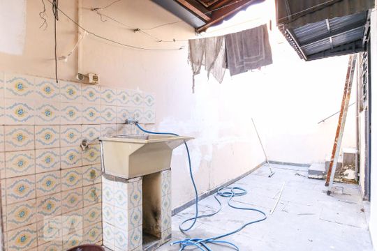 Lavanderia de casa para alugar com 3 quartos, 160m² em Bosque dos Eucaliptos, São José dos Campos