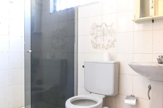 Banheiro de casa para alugar com 3 quartos, 160m² em Bosque dos Eucaliptos, São José dos Campos