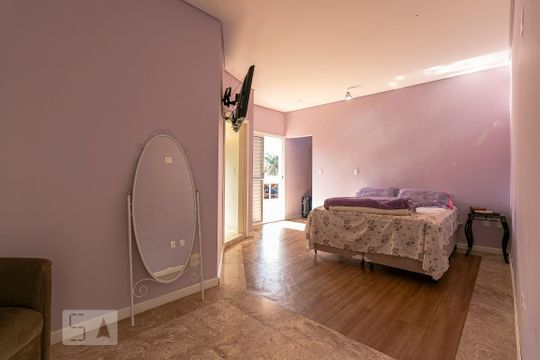 Suíte 1 de casa à venda com 3 quartos, 340m² em Vila Regente Feijó, São Paulo