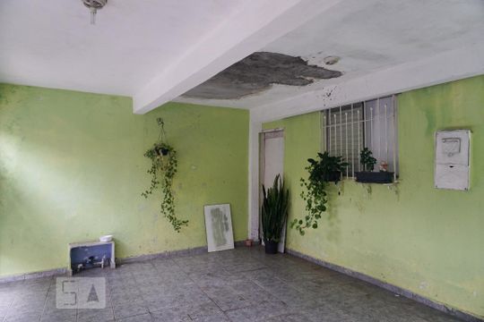 Garagem de casa à venda com 3 quartos, 180m² em Vila Marieta, São Paulo