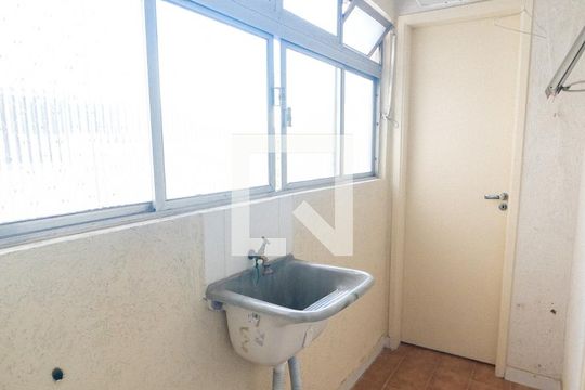 Área de Serviço de apartamento para alugar com 2 quartos, 90m² em Saúde, São Paulo