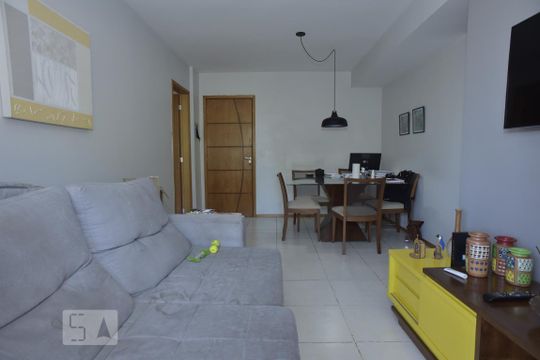 Sala de apartamento à venda com 2 quartos, 60m² em Pechincha, Rio de Janeiro