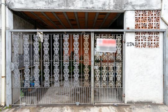 Fachada de casa à venda com 2 quartos, 70m² em Parque Peruche, São Paulo