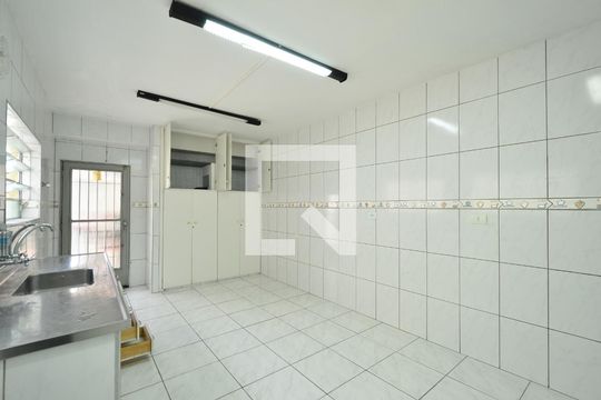 Cozinha de casa à venda com 4 quartos, 180m² em Vila Guarani (zona Sul), São Paulo