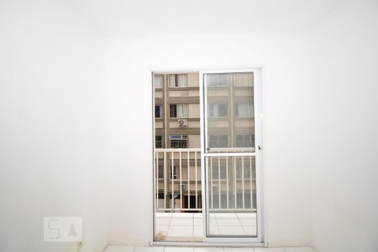 Sala de apartamento à venda com 2 quartos, 60m² em Engenho de Dentro, Rio de Janeiro