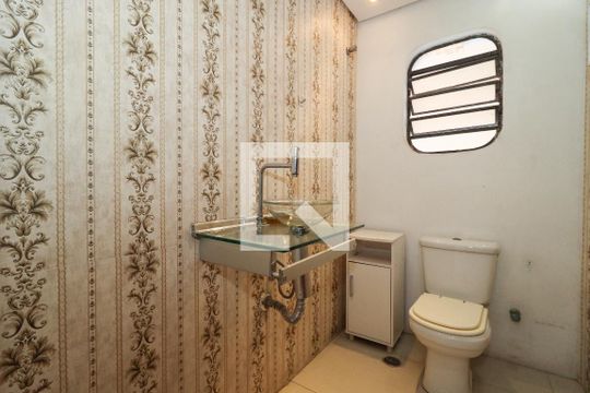Lavabo de casa para alugar com 3 quartos, 250m² em Jardim Santa Terezinha, Taboão da Serra