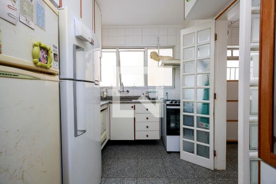 Cozinha de apartamento à venda com 3 quartos, 153m² em Campo Belo, São Paulo