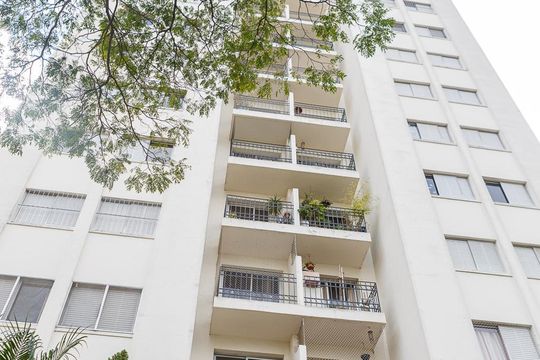 Fachada de apartamento para alugar com 3 quartos, 72m² em Vila Madalena, São Paulo