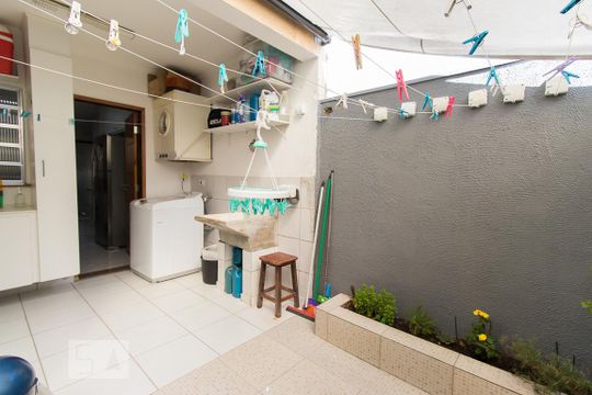 Lavanderia de casa à venda com 3 quartos, 140m² em Vila Moraes, São Paulo