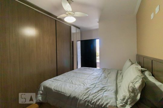 Suíte de casa à venda com 3 quartos, 140m² em Vila Moraes, São Paulo
