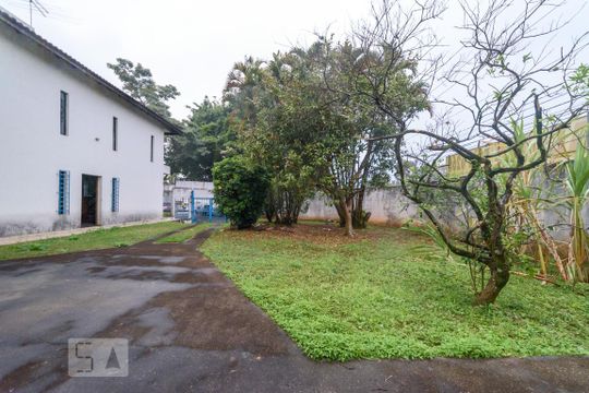 Quintal de casa à venda com 4 quartos, 340m² em Jardim Sao Caetano, São Caetano do Sul